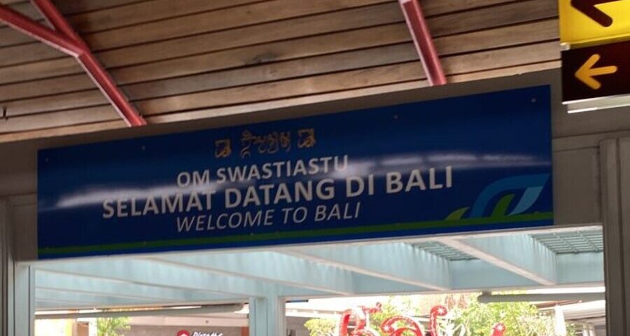 airport transfer to amed - bali touristic